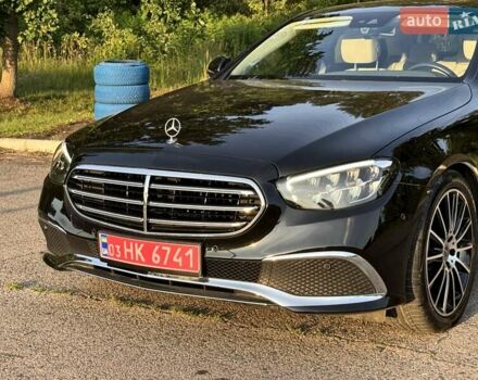 Чорний Мерседес Е-Клас, об'ємом двигуна 2 л та пробігом 230 тис. км за 35800 $, фото 3 на Automoto.ua