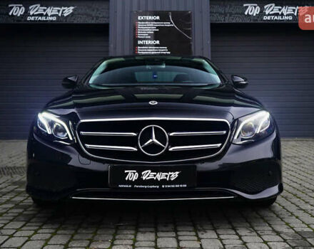 Чорний Мерседес Е-Клас, об'ємом двигуна 1.6 л та пробігом 54 тис. км за 37500 $, фото 4 на Automoto.ua