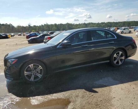 Черный Мерседес Е-Класс, объемом двигателя 0 л и пробегом 107 тыс. км за 7100 $, фото 2 на Automoto.ua