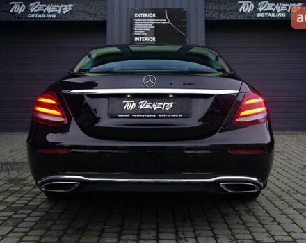 Чорний Мерседес Е-Клас, об'ємом двигуна 1.6 л та пробігом 54 тис. км за 37500 $, фото 13 на Automoto.ua