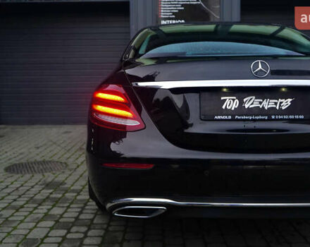 Чорний Мерседес Е-Клас, об'ємом двигуна 1.6 л та пробігом 54 тис. км за 37500 $, фото 14 на Automoto.ua