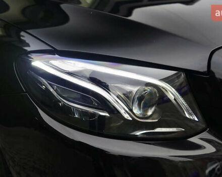 Чорний Мерседес Е-Клас, об'ємом двигуна 1.6 л та пробігом 54 тис. км за 37500 $, фото 3 на Automoto.ua