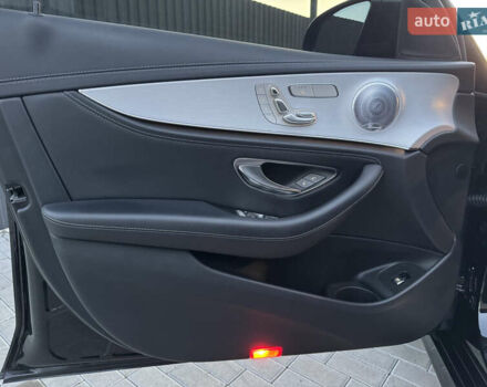 Черный Мерседес Е-Класс, объемом двигателя 1.95 л и пробегом 70 тыс. км за 66500 $, фото 97 на Automoto.ua