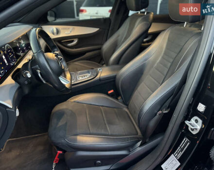 Черный Мерседес Е-Класс, объемом двигателя 1.95 л и пробегом 70 тыс. км за 66500 $, фото 86 на Automoto.ua