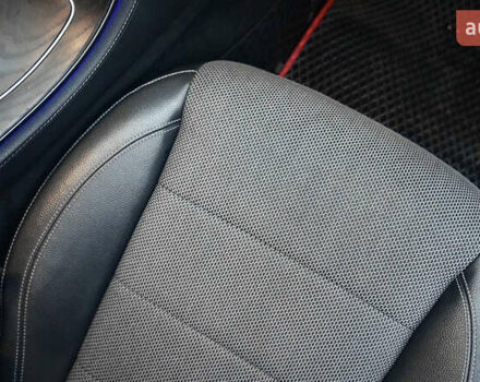 Чорний Мерседес Е-Клас, об'ємом двигуна 1.6 л та пробігом 54 тис. км за 37500 $, фото 37 на Automoto.ua