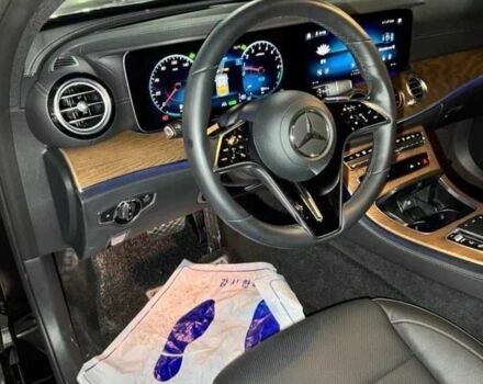 Чорний Мерседес Е-Клас, об'ємом двигуна 2 л та пробігом 92 тис. км за 36500 $, фото 5 на Automoto.ua