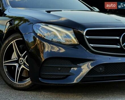 Черный Мерседес Е-Класс, объемом двигателя 1.95 л и пробегом 105 тыс. км за 38900 $, фото 11 на Automoto.ua