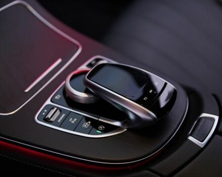 Черный Мерседес Е-Класс, объемом двигателя 2 л и пробегом 64 тыс. км за 45000 $, фото 21 на Automoto.ua