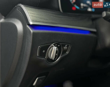 Черный Мерседес Е-Класс, объемом двигателя 2 л и пробегом 78 тыс. км за 50000 $, фото 47 на Automoto.ua