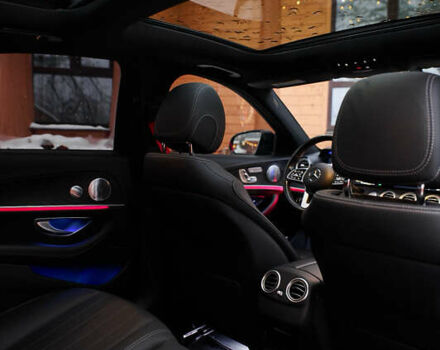 Чорний Мерседес Е-Клас, об'ємом двигуна 2 л та пробігом 94 тис. км за 45000 $, фото 26 на Automoto.ua