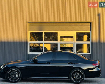 Черный Мерседес Е-Класс, объемом двигателя 1.95 л и пробегом 70 тыс. км за 66500 $, фото 2 на Automoto.ua