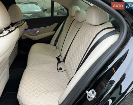 Чорний Мерседес Е-Клас, об'ємом двигуна 2 л та пробігом 99 тис. км за 49500 $, фото 6 на Automoto.ua