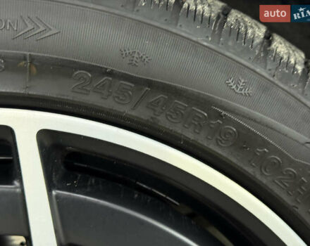 Черный Мерседес Е-Класс, объемом двигателя 1.95 л и пробегом 150 тыс. км за 47777 $, фото 53 на Automoto.ua