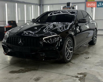 Черный Мерседес Е-Класс, объемом двигателя 1.95 л и пробегом 150 тыс. км за 47777 $, фото 31 на Automoto.ua