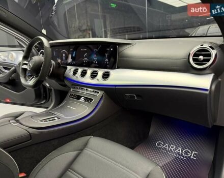 Черный Мерседес Е-Класс, объемом двигателя 4 л и пробегом 47 тыс. км за 113900 $, фото 60 на Automoto.ua