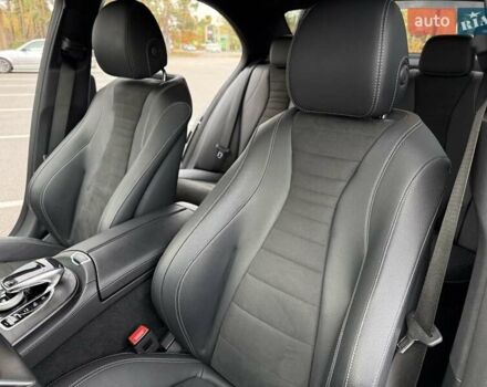 Чорний Мерседес Е-Клас, об'ємом двигуна 1.95 л та пробігом 44 тис. км за 55500 $, фото 39 на Automoto.ua