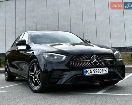 Чорний Мерседес Е-Клас, об'ємом двигуна 1.95 л та пробігом 44 тис. км за 55500 $, фото 2 на Automoto.ua