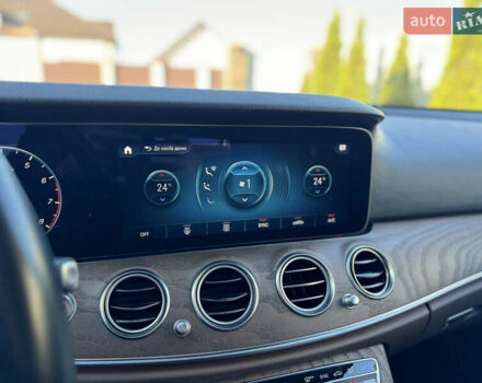 Черный Мерседес Е-Класс, объемом двигателя 2 л и пробегом 107 тыс. км за 45500 $, фото 45 на Automoto.ua