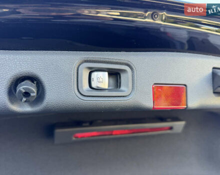 Черный Мерседес Е-Класс, объемом двигателя 2 л и пробегом 107 тыс. км за 45500 $, фото 28 на Automoto.ua