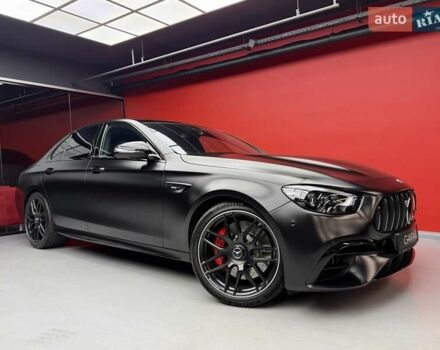 Черный Мерседес Е-Класс, объемом двигателя 4 л и пробегом 47 тыс. км за 113900 $, фото 8 на Automoto.ua