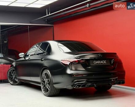 Черный Мерседес Е-Класс, объемом двигателя 4 л и пробегом 47 тыс. км за 113900 $, фото 21 на Automoto.ua