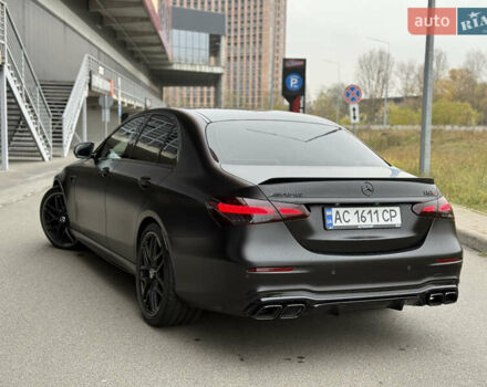 Черный Мерседес Е-Класс, объемом двигателя 4 л и пробегом 47 тыс. км за 120000 $, фото 11 на Automoto.ua