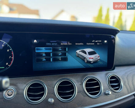 Черный Мерседес Е-Класс, объемом двигателя 2 л и пробегом 107 тыс. км за 45500 $, фото 46 на Automoto.ua