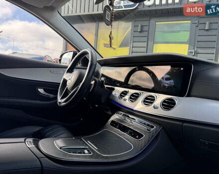 Черный Мерседес Е-Класс, объемом двигателя 2.93 л и пробегом 153 тыс. км за 51999 $, фото 43 на Automoto.ua