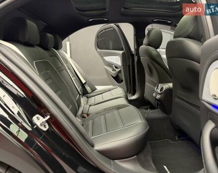 Черный Мерседес Е-Класс, объемом двигателя 4 л и пробегом 47 тыс. км за 113900 $, фото 48 на Automoto.ua