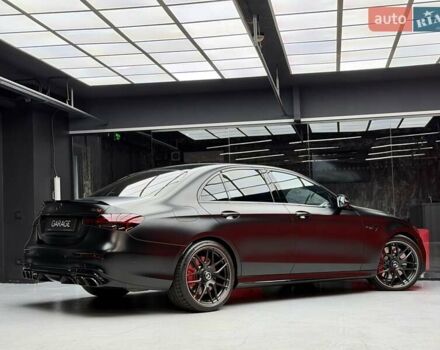 Черный Мерседес Е-Класс, объемом двигателя 4 л и пробегом 47 тыс. км за 113900 $, фото 17 на Automoto.ua