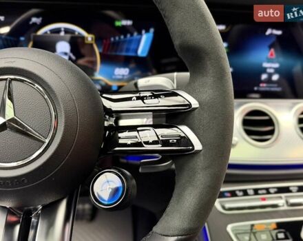 Черный Мерседес Е-Класс, объемом двигателя 4 л и пробегом 47 тыс. км за 113900 $, фото 33 на Automoto.ua