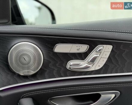Чорний Мерседес Е-Клас, об'ємом двигуна 1.95 л та пробігом 44 тис. км за 55500 $, фото 44 на Automoto.ua