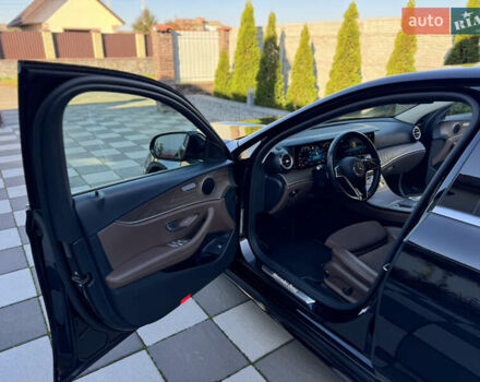 Черный Мерседес Е-Класс, объемом двигателя 2 л и пробегом 107 тыс. км за 45500 $, фото 18 на Automoto.ua