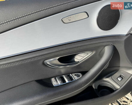 Черный Мерседес Е-Класс, объемом двигателя 2.93 л и пробегом 153 тыс. км за 51999 $, фото 65 на Automoto.ua