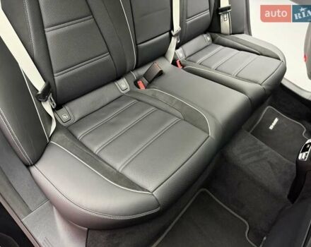 Черный Мерседес Е-Класс, объемом двигателя 4 л и пробегом 47 тыс. км за 113900 $, фото 50 на Automoto.ua