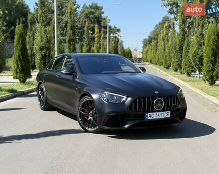 Чорний Мерседес Е-Клас, об'ємом двигуна 4 л та пробігом 45 тис. км за 135000 $, фото 2 на Automoto.ua