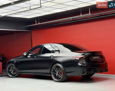 Черный Мерседес Е-Класс, объемом двигателя 4 л и пробегом 47 тыс. км за 113900 $, фото 22 на Automoto.ua