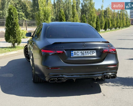 Чорний Мерседес Е-Клас, об'ємом двигуна 4 л та пробігом 45 тис. км за 135000 $, фото 13 на Automoto.ua
