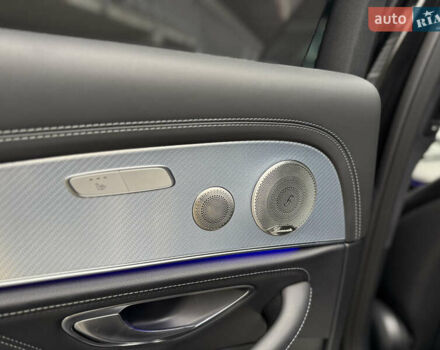 Черный Мерседес Е-Класс, объемом двигателя 4 л и пробегом 47 тыс. км за 120000 $, фото 27 на Automoto.ua