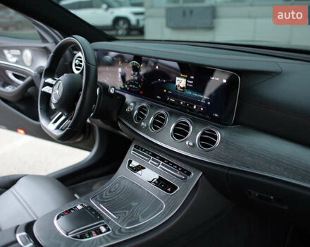 Мерседес Е-Класс 2021 в Киеве на Automoto.ua Черный Мерседес Е-Класс, объемом двигателя 3 л и пробегом 58 тыс. км за 87000 $, фото 20 на Automoto.ua