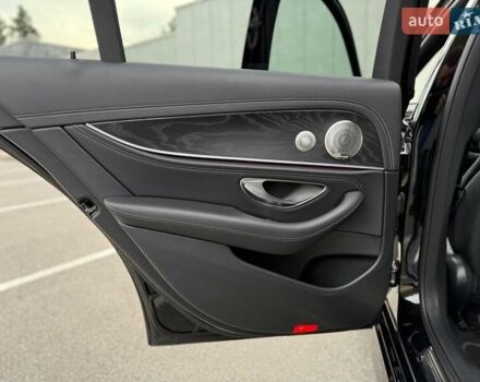 Чорний Мерседес Е-Клас, об'ємом двигуна 1.95 л та пробігом 44 тис. км за 55500 $, фото 50 на Automoto.ua