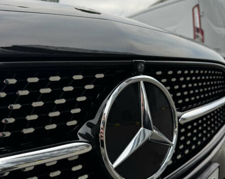 Черный Мерседес Е-Класс, объемом двигателя 2 л и пробегом 70 тыс. км за 51999 $, фото 19 на Automoto.ua