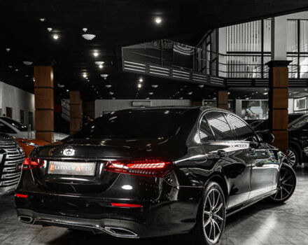 Чорний Мерседес Е-Клас, об'ємом двигуна 1.99 л та пробігом 31 тис. км за 51500 $, фото 63 на Automoto.ua