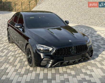 Черный Мерседес Е-Класс, объемом двигателя 2 л и пробегом 60 тыс. км за 61500 $, фото 4 на Automoto.ua