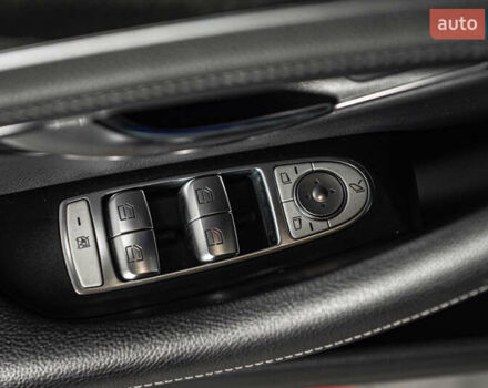 Чорний Мерседес Е-Клас, об'ємом двигуна 1.99 л та пробігом 31 тис. км за 51500 $, фото 25 на Automoto.ua
