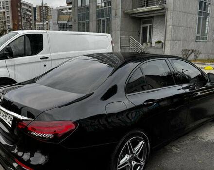 Черный Мерседес Е-Класс, объемом двигателя 2 л и пробегом 70 тыс. км за 51999 $, фото 5 на Automoto.ua