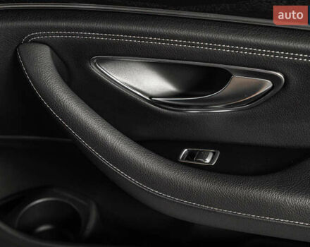 Чорний Мерседес Е-Клас, об'ємом двигуна 1.99 л та пробігом 31 тис. км за 51500 $, фото 18 на Automoto.ua