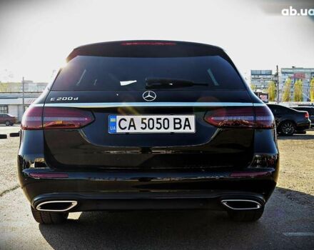 Чорний Мерседес Е-Клас, об'ємом двигуна 1.6 л та пробігом 62 тис. км за 36000 $, фото 3 на Automoto.ua
