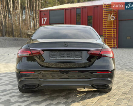 Черный Мерседес Е-Класс, объемом двигателя 2 л и пробегом 60 тыс. км за 61500 $, фото 8 на Automoto.ua