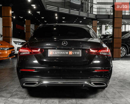 Чорний Мерседес Е-Клас, об'ємом двигуна 1.99 л та пробігом 31 тис. км за 51500 $, фото 11 на Automoto.ua